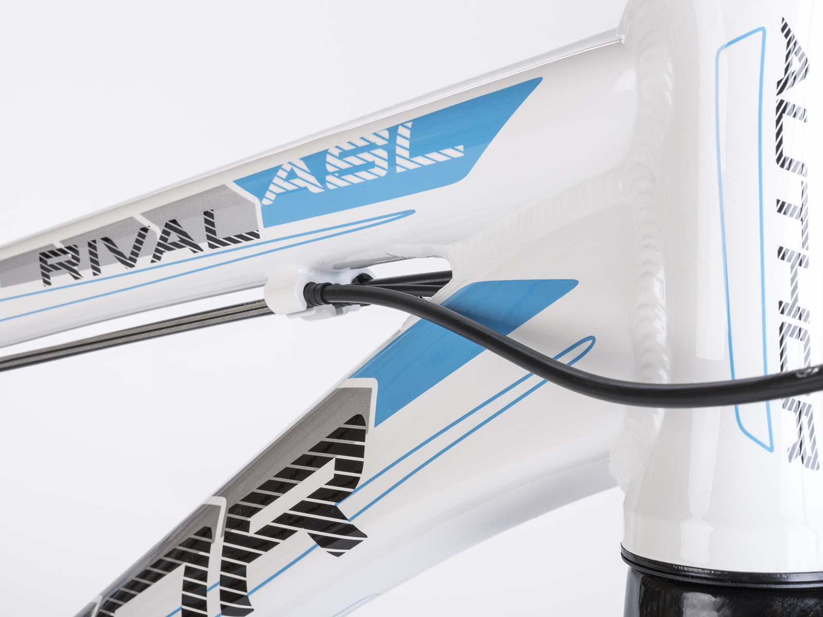 rivalasl 2020 aut0917 viewde